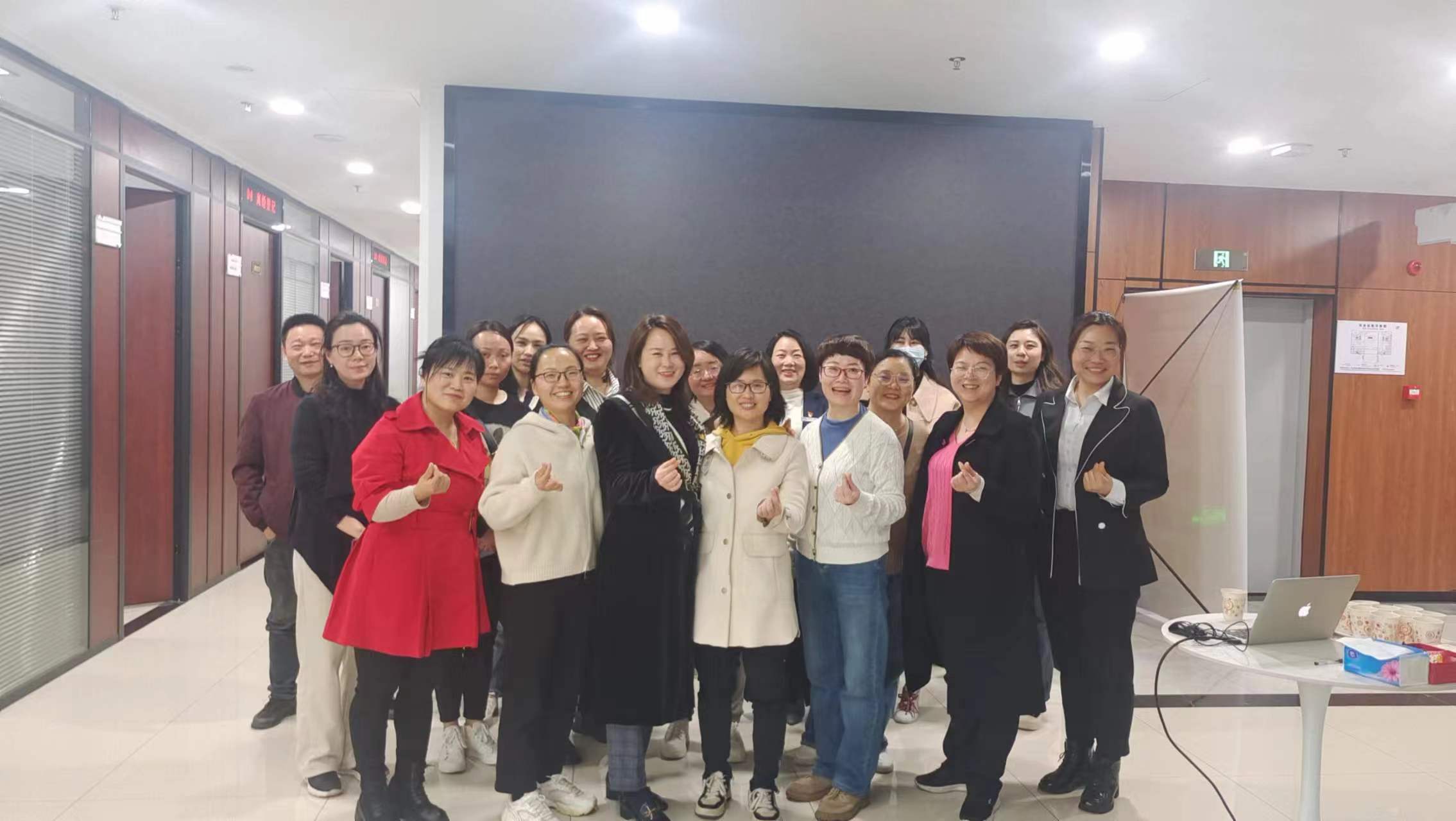 经营美满婚姻 拥抱幸福家庭 这场婚姻家庭公益讲座为您支招！